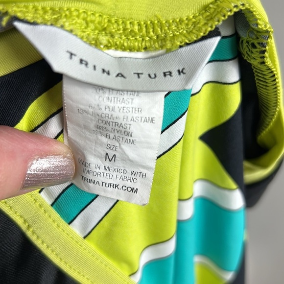 Trina Turk Fuji Fans Surf Rash Guard Size M - Picture 4 of 10